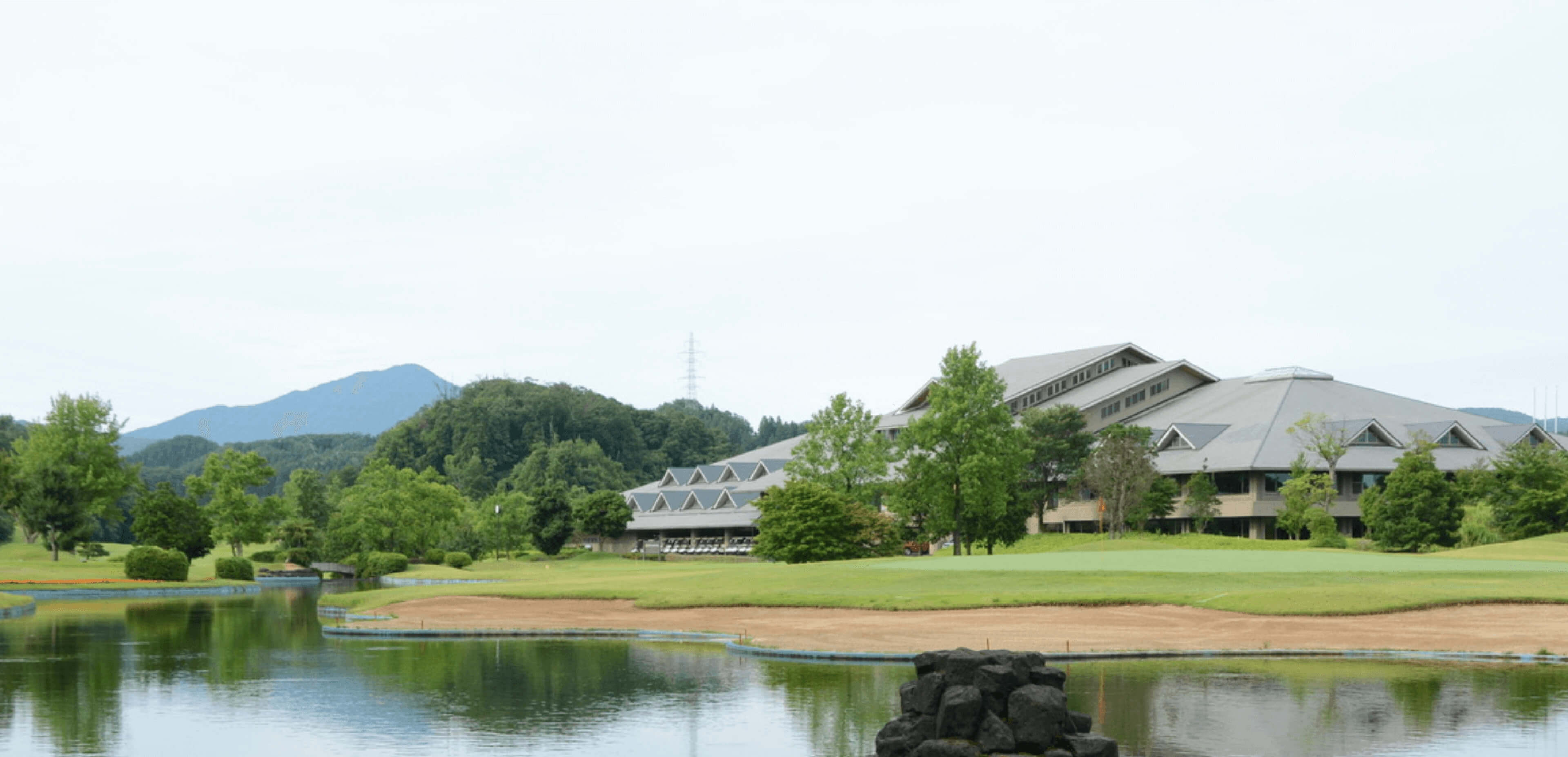 ゴルフ場は地球温暖化防止に貢献しています。